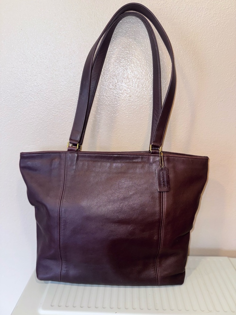 Vintage Coach Manor shopper tote in Mahogany made in USA w/hangtag